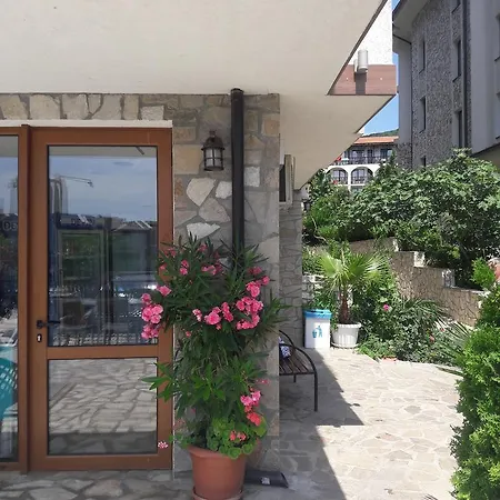 Apartment At Fregata Sveti Vlas